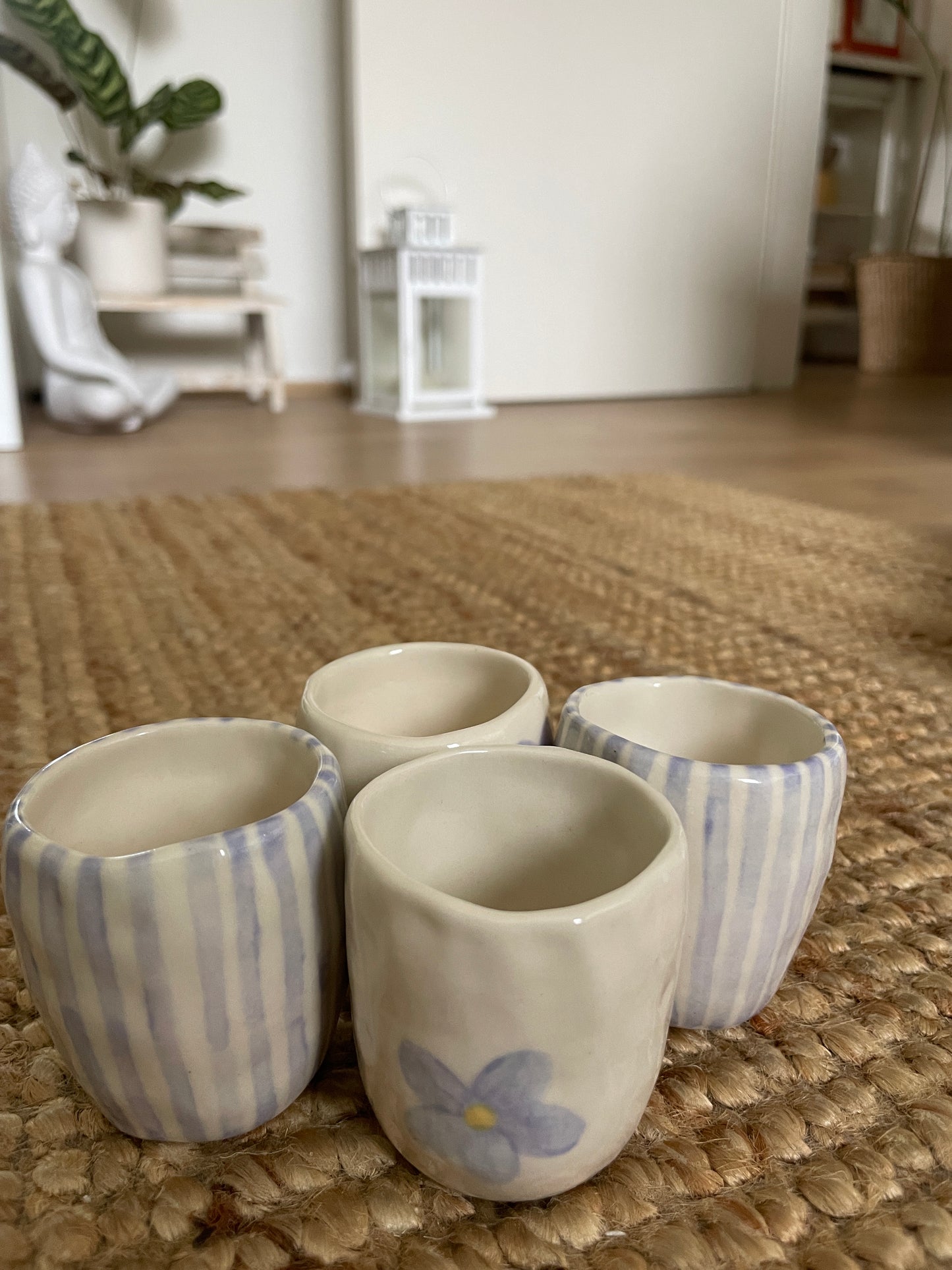 Lilac mini cup