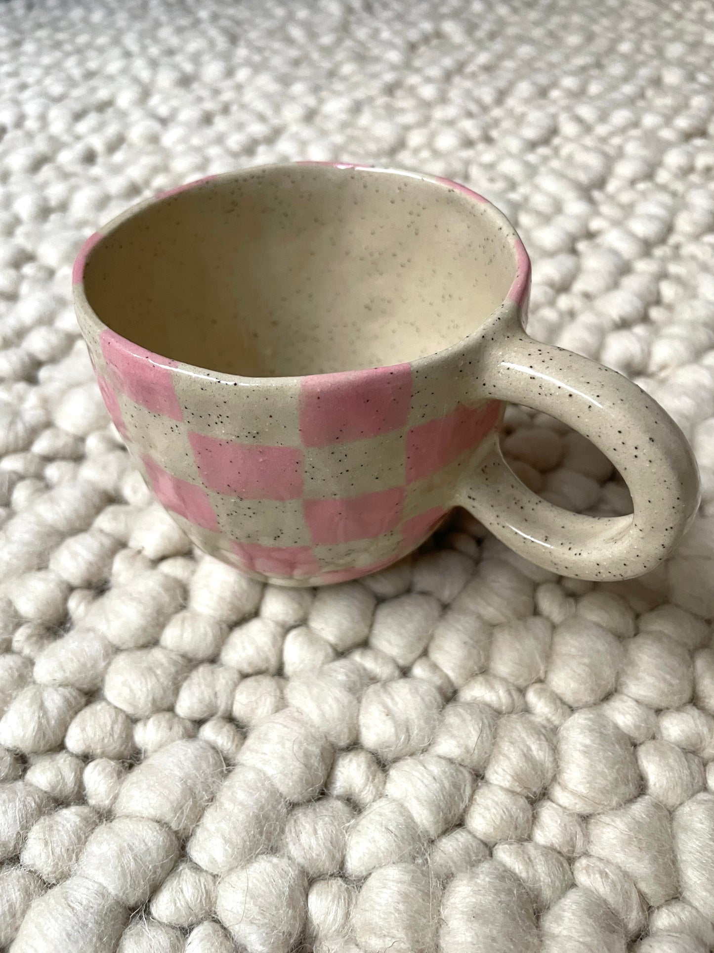 Pink checkered mug 🩷
