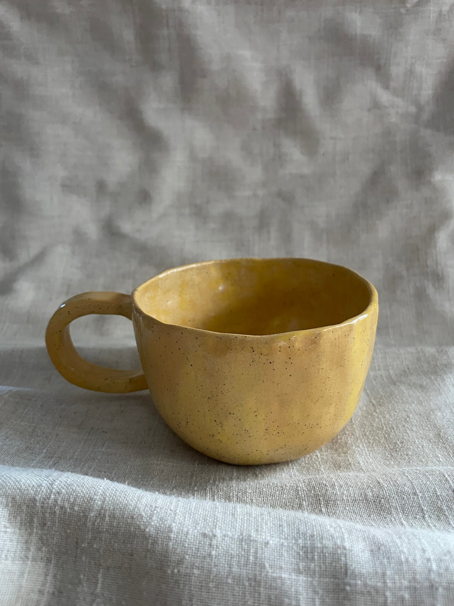 Yellow mug π