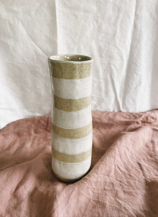 Echo Vase 3