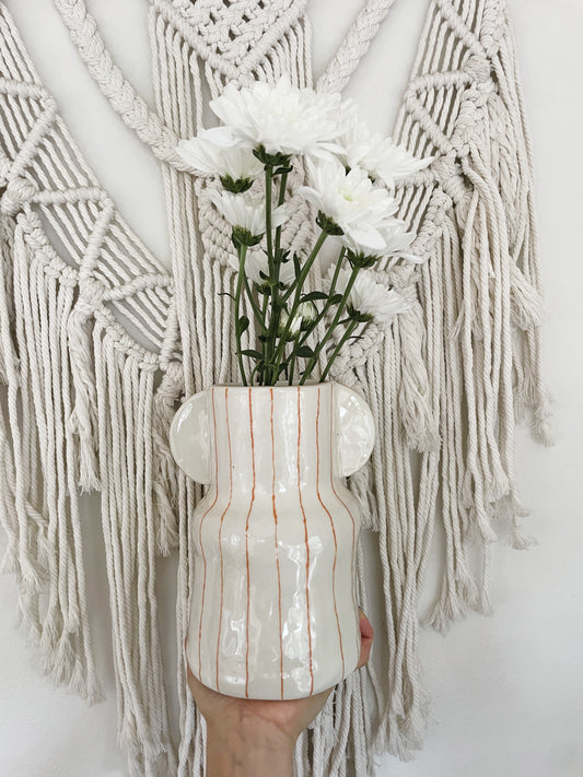 Echo Vase 5