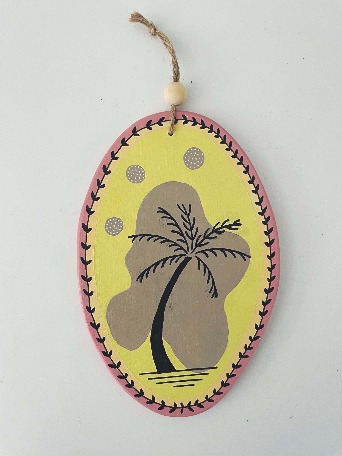 Tile 06 "PALM TREE IN YELLOW"